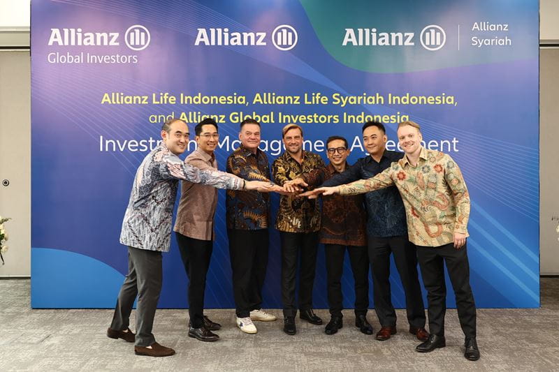 Allianz Life, Allianz Syariah, and Allianz Global Investors unite in the signing of the Investment Management Agreement to deliver enhanced investment solutions that empower customers to secure their future with confidence